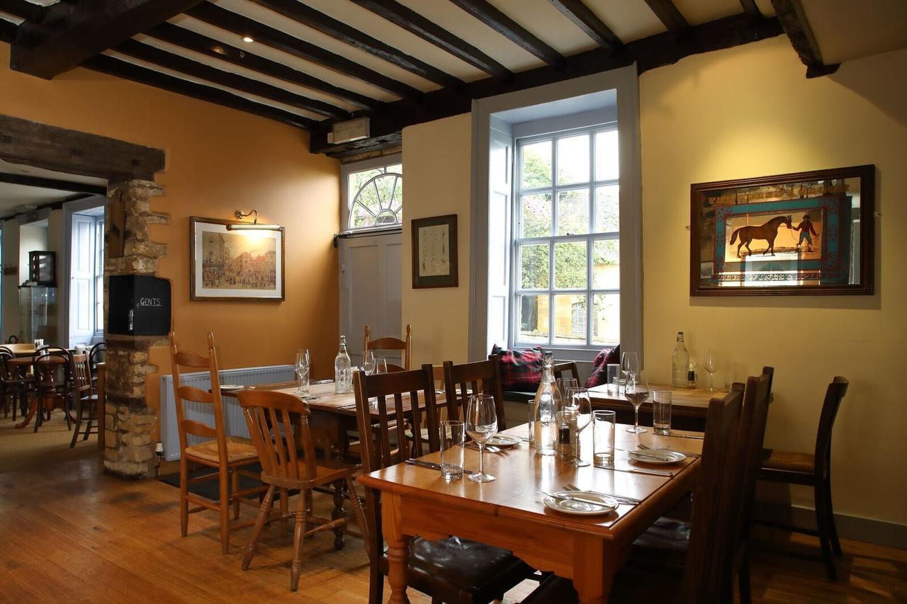 Horse And Groom Moreton-in-Marsh Exteriör bild